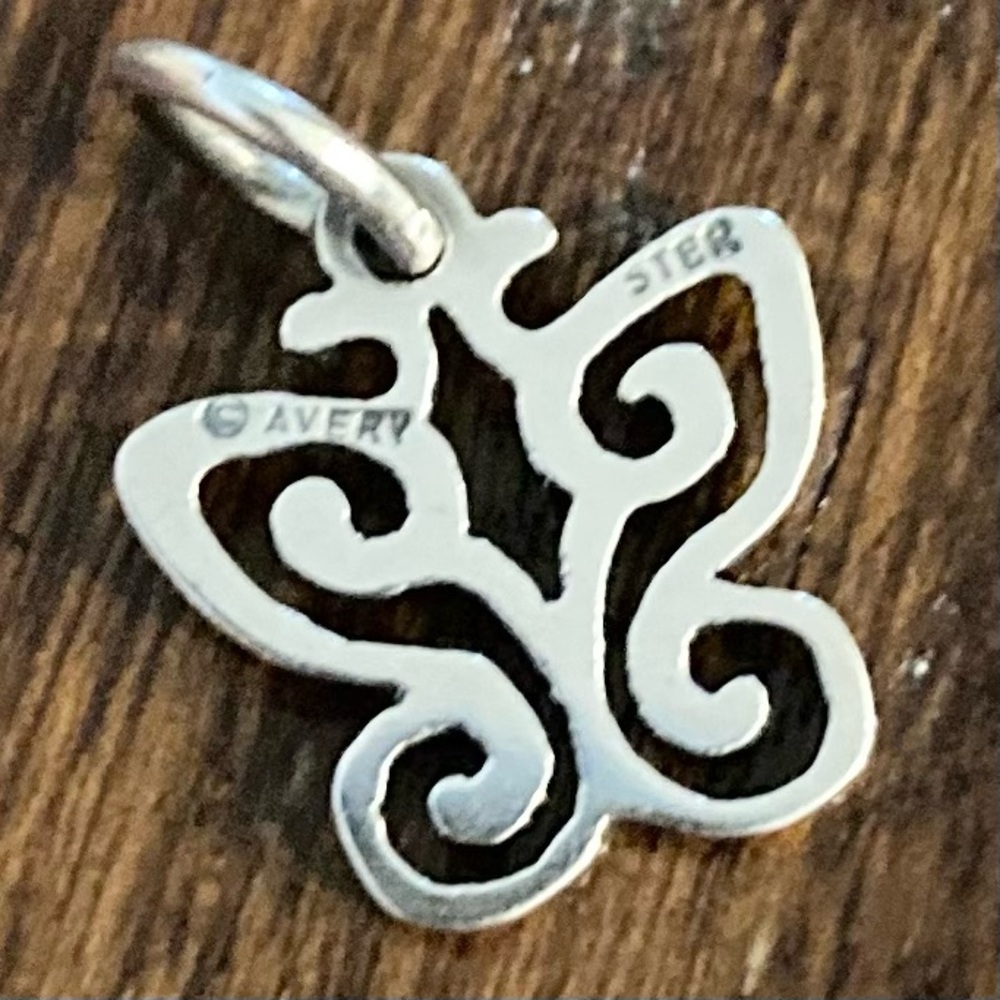 James Avery Butterfly Retired Hammered Bracelet and Charm Set Sterling Silver - Picture 4 of 5